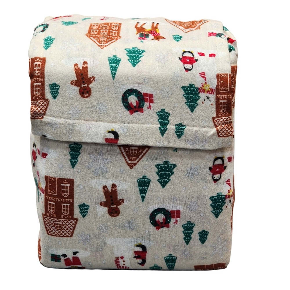 Wondershop Twin Flannel Sheet Set Christmas Holiday Gingerbread Scene